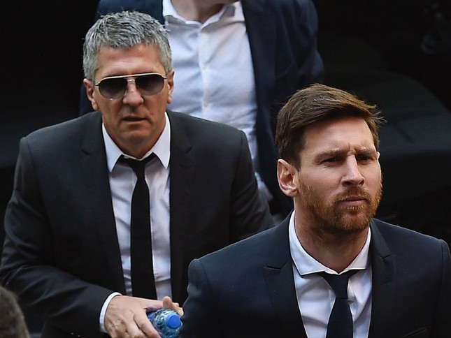 Bố ruột Messi đến Saudi Arabia, chuẩn bị ký hợp đồng thế kỷ cho con trai? - Ảnh 1.