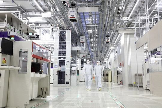 Samsung xây tổ hợp nhà máy lớn nhất thế giới trị giá 228 tỷ USD, quyết sống còn với cuộc chiến chip - Ảnh 2.