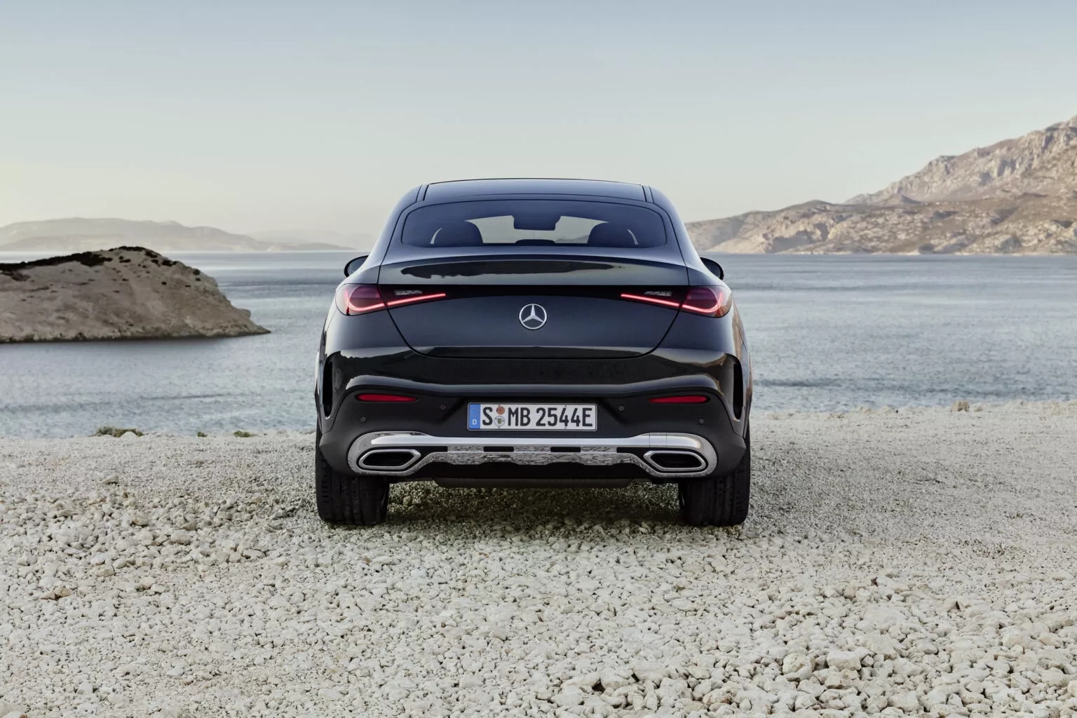 Ra mắt Mercedes-Benz GLC Coupe 2023: Cái gì cũng to lớn hơn, cạnh tranh X4 với nhiều đồ chơi công nghệ, về Việt Nam trong thời gian gần - Ảnh 8.