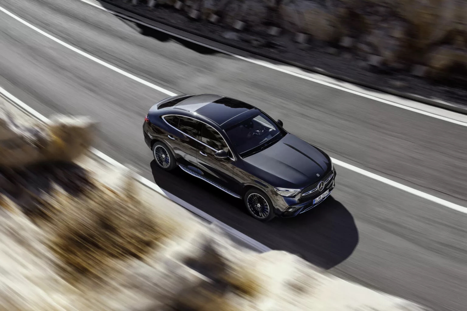 Ra mắt Mercedes-Benz GLC Coupe 2023: Cái gì cũng to lớn hơn, cạnh tranh X4 với nhiều đồ chơi công nghệ, về Việt Nam trong thời gian gần - Ảnh 12.