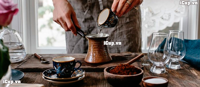 Cộng đồng mạng tranh cãi về cốc cà phê “Thạch Sanh” độc lạ ở Đắk Lắk: đổ mãi không vơi, vùi xuống cát lại đầy - Ảnh 4.