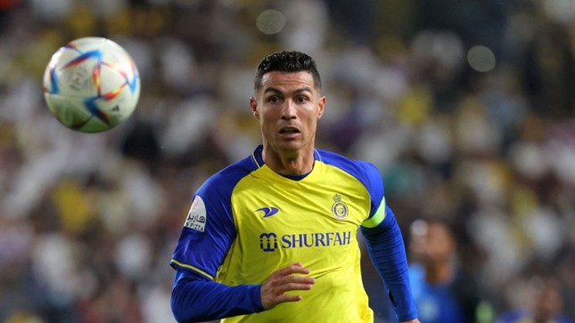 Ronaldo nhận tin vui từ Bồ Đào Nha sau khi tỏa sáng ở Al Nassr - Ảnh 1.