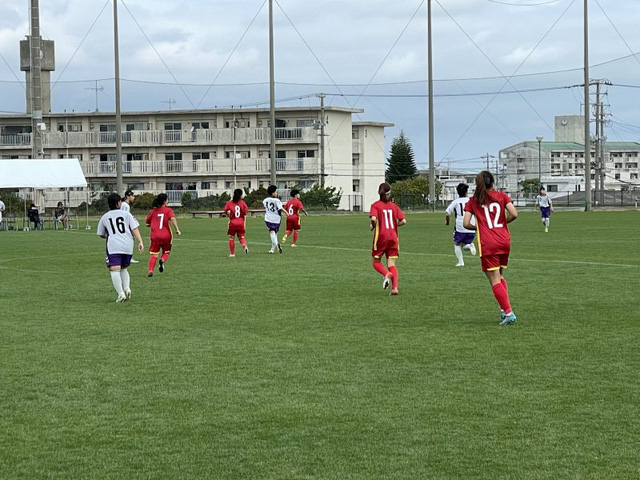 Giao hữu Jenesys 2022 (18/3): U17 nữ Việt Nam thắng đậm U17 nữ Okinawa 10-0 - Ảnh 1.