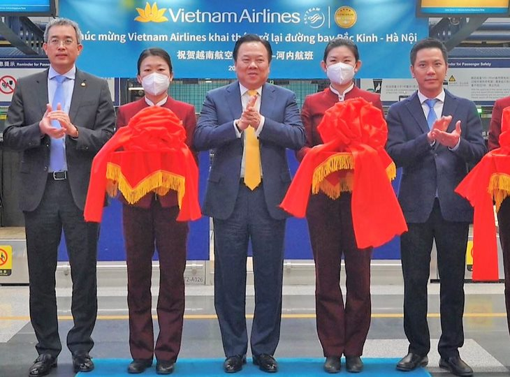 Vietnam Airlines khai thác trở lại đường bay Hà Nội - Bắc Kinh - Ảnh 1.