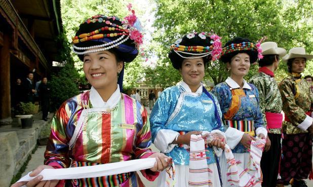 Nữ nhi quốc trong đời thực: Người phụ nữ có quyền chi phối mọi thứ, không có khái niệm hôn nhân và bố - Ảnh 2.