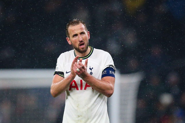 Tottenham hét giá bán Harry Kane cho MU - Ảnh 1.