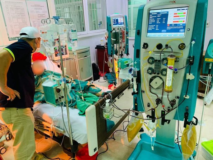 Hy vọng mới cho các bệnh nhân ngộ độc cá chép ủ chua ở Quảng Nam - Ảnh 1.