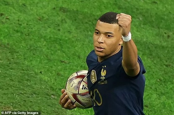 Kylian Mbappe được bổ nhiệm làm thủ quân mới tuyển Pháp thay Hugo Lloris - Ảnh 1.