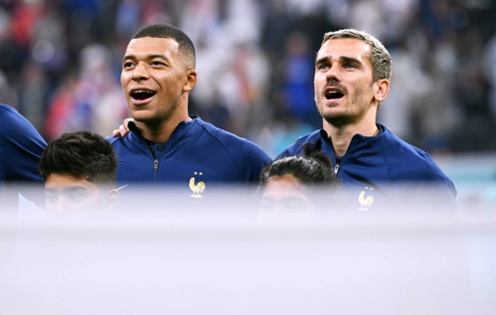 Griezmann tính chuyện từ giã tuyển Pháp vì... ghen tị với Mbappe? - Ảnh 1.