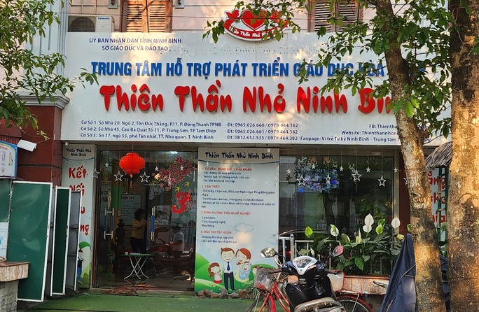 Nữ giáo viên tát vào mặt học sinh 4 tuổi bị cho thôi việc - Ảnh 2.