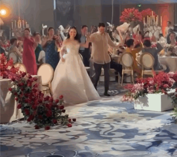 Vợ chồng Hà Tăng nhún nhảy trong tiệc cưới Phillip Nguyễn - Linh Rin, quý tử lọt vào khung hình gây chú ý - Ảnh 3.