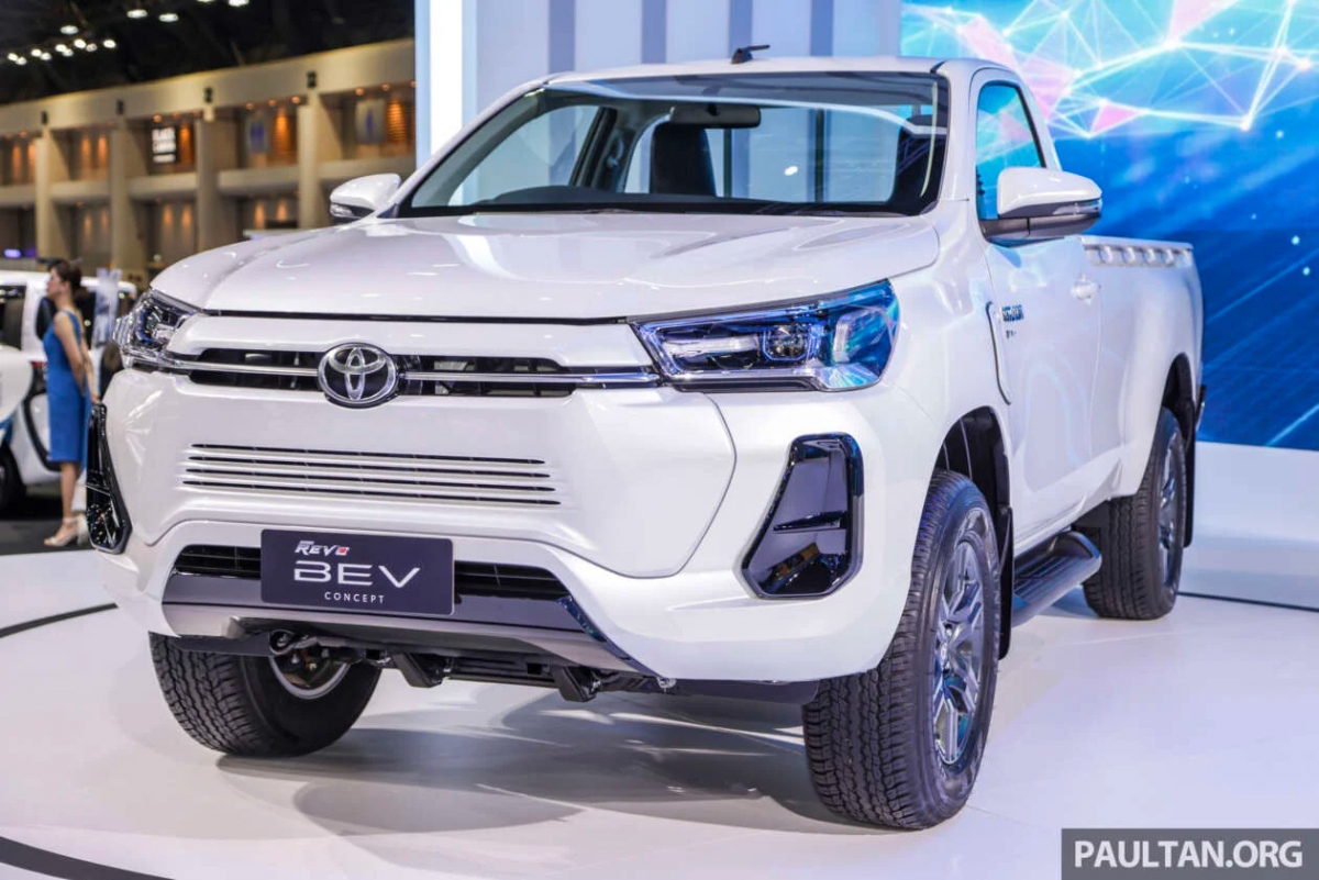 Toyota Hilux concept điện vừa trình làng có gì nổi bật? - Ảnh 1.