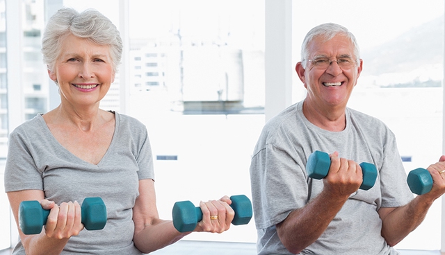 4 quy tắc tập thể dục để duy trì sức khỏe, ngăn ngừa lão hóa sau tuổi 40 - Ảnh 2.