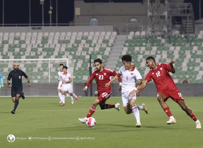 HLV Troussier: “U23 Việt Nam không đáng thua như thế này” - Ảnh 1.