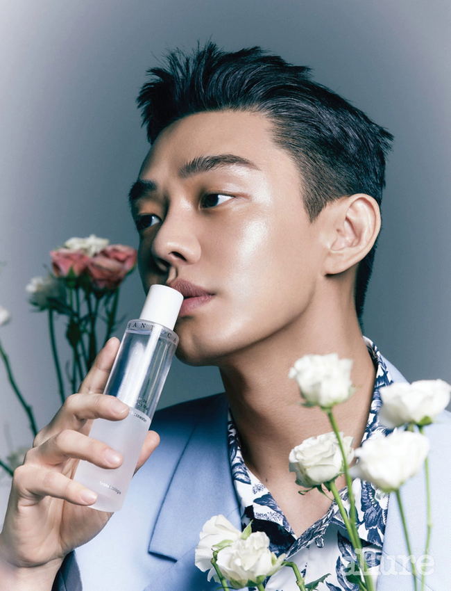 Yoo Ah In tiều tụy lộ diện ở buổi triệu tập điều tra 4 chất cấm, nhận tội và xin lỗi trước truyền thông, khán giả - Ảnh 4.