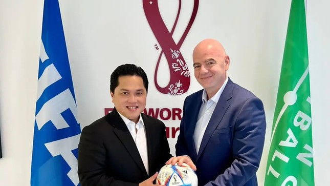 Chủ tịch LĐBĐ Indonesia tới trụ sở FIFA cầu cứu chủ tịch Infantino - Ảnh 1.