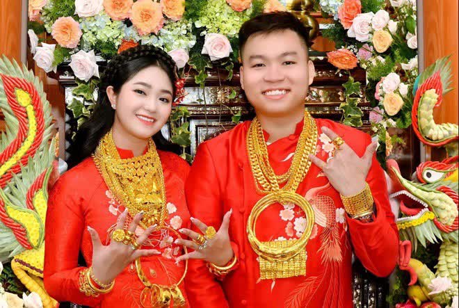 Những đám cưới hoành tráng nhưng kiệm vàng của người giàu Việt: Liệu càng vương giả, họ càng ít phô trương? - Ảnh 10.