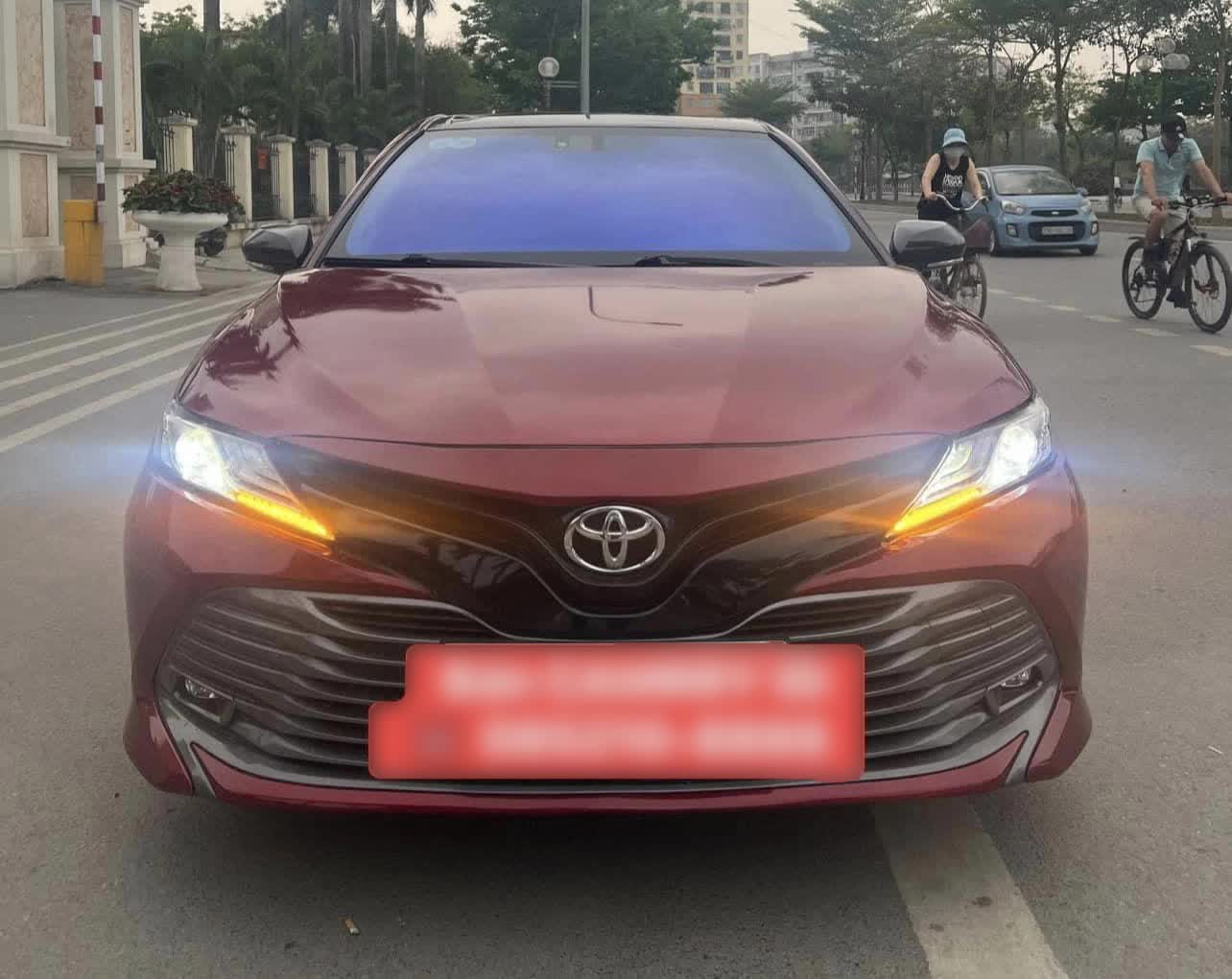 Rao bán Toyota Camry 2.5Q rẻ hơn thị trường 300 triệu, chủ xe thật thà: Xe tai nạn làm lại nhưng máy móc còn zin - Ảnh 3.