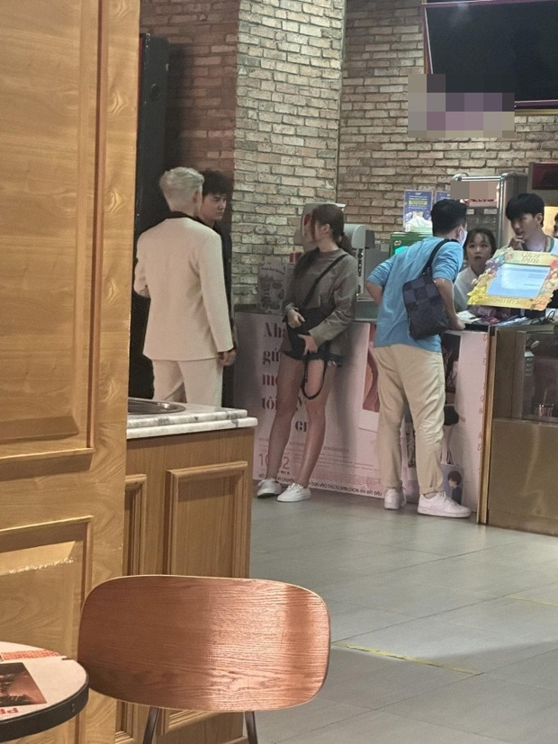 Phản ứng của Trấn Thành khi bị tố có hành động không đẹp ở rạp phim - Ảnh 2.