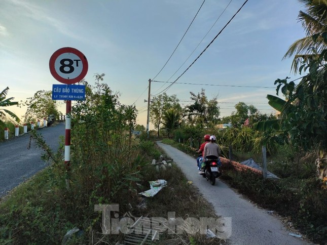 Giới t&iacute;nh thật ch&aacute;u b&eacute; quốc tịch H&agrave;n Quốc thất lạc khi nhập cảnh Việt Nam 7 năm trước - Ảnh 1.