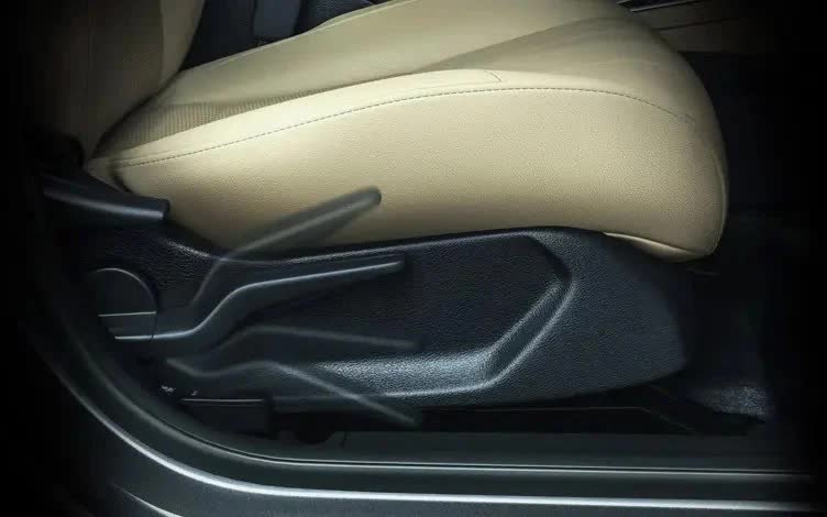 Honda City 2023 ra mắt: Thêm bản hybrid, phanh đĩa sau, phanh tay điện tử, có cả cửa sổ trời - Ảnh 46.