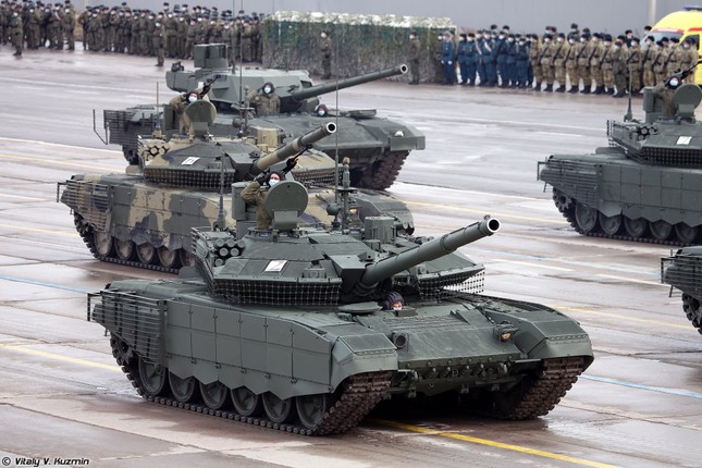 Quân đội Nga nhận hàng trăm xe tăng mới, bao gồm sát thủ chiến trường T-90M Proryv - Ảnh 1.