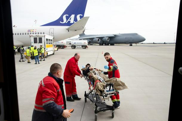 Tiết lộ đầu tiên về bệnh viện bay trong cuộc xung đột ở Ukraine - Ảnh 1.