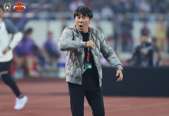 HLV Shin Tae-yong vẫn mơ mộng, tuyên bố muốn đưa ĐT Indonesia đến World Cup 2026 - Ảnh 2.