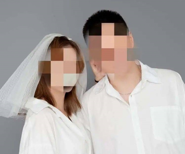 Quái thủ quản lý thời gian: Một người mẫu Trung Quốc đã có chồng hẹn hò cùng lúc với 18 người đàn ông và lừa đảo gần 7 tỷ đồng - Ảnh 2.