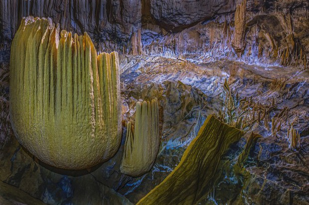  Cảnh đẹp siêu thực như thế giới khác trong hang động mới ở Quảng Bình - Ảnh 10.