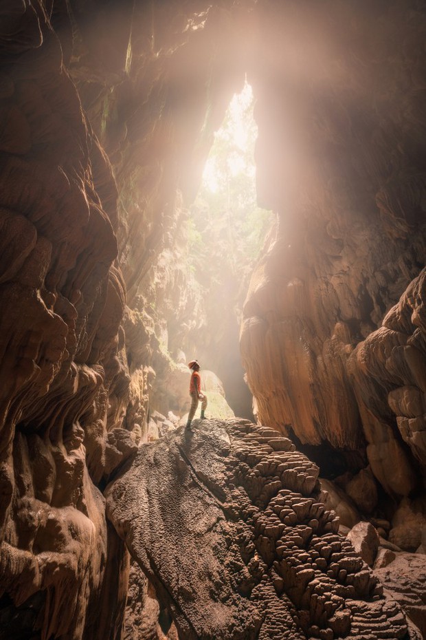  Cảnh đẹp siêu thực như thế giới khác trong hang động mới ở Quảng Bình - Ảnh 3.