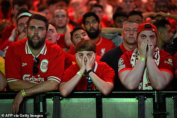 UEFA hoàn lại tiền vé cho fan Liverpool trong trận chung kết Champions League 2021/22 - Ảnh 2.