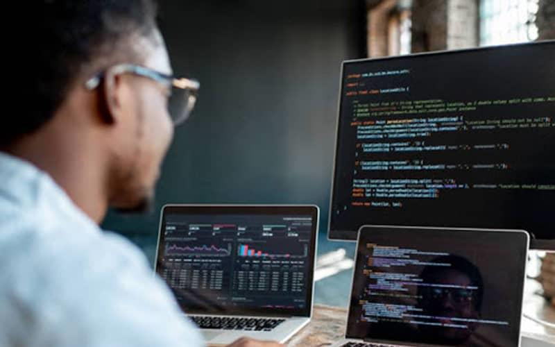 Những vị trí IT này ở Việt Nam có mức lương cao hơn cả Singapore - Ảnh 1.