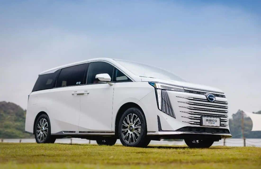 Hãng xe Trung Quốc ra mắt MPV đấu Alphard, khách Việt mua thì chạy từ Hà Nội vào Tây Nguyên vô tư với 1 bình xăng - Ảnh 1.