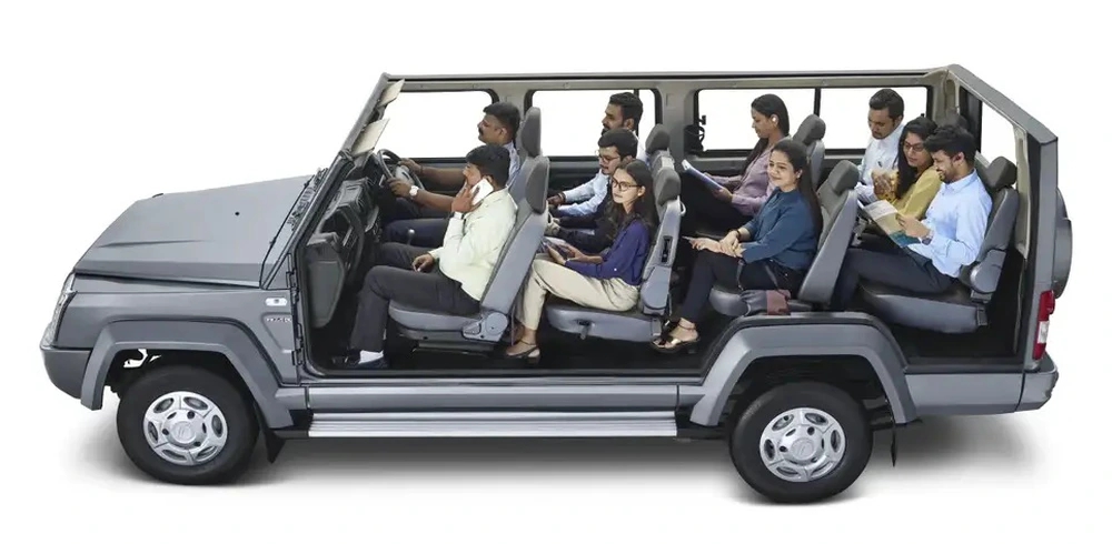 Độc lạ SUV 10 chỗ giống G-Class: Không có cửa lùa, nghĩ cảnh ra vào hàng ghế 4 đã thấy mệt - Ảnh 4.