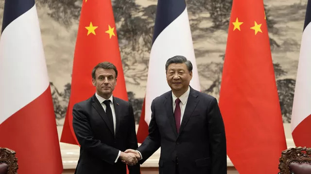 Tổng thống Pháp nhấn mạnh khái niệm tự chủ chiến lược của châu Âu trong chuyến thăm Trung Quốc - Ảnh 1.
