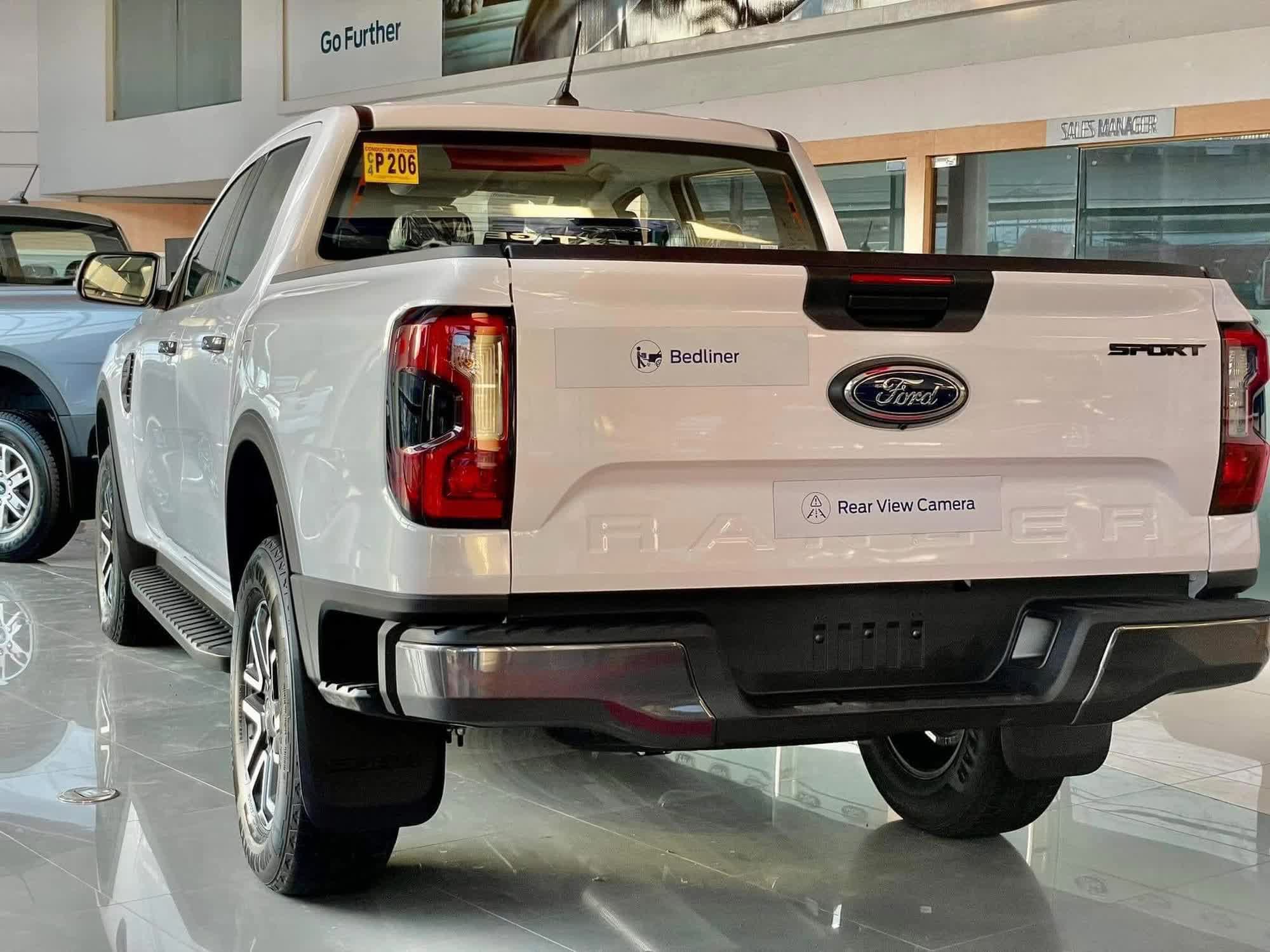 Đại lý tiết lộ trang bị Ford Ranger Sport sắp ra mắt Việt Nam: Giá 864 triệu được ngần này thứ thì Hilux khó có cửa cạnh tranh - Ảnh 3.