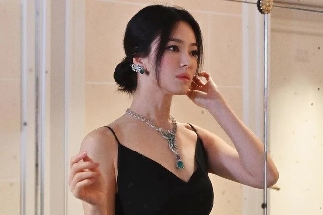 Sau thời gian ở ẩn, Song Hye Kyo gây xôn xao chỉ vì 1 tấm ảnh - Ảnh 3.