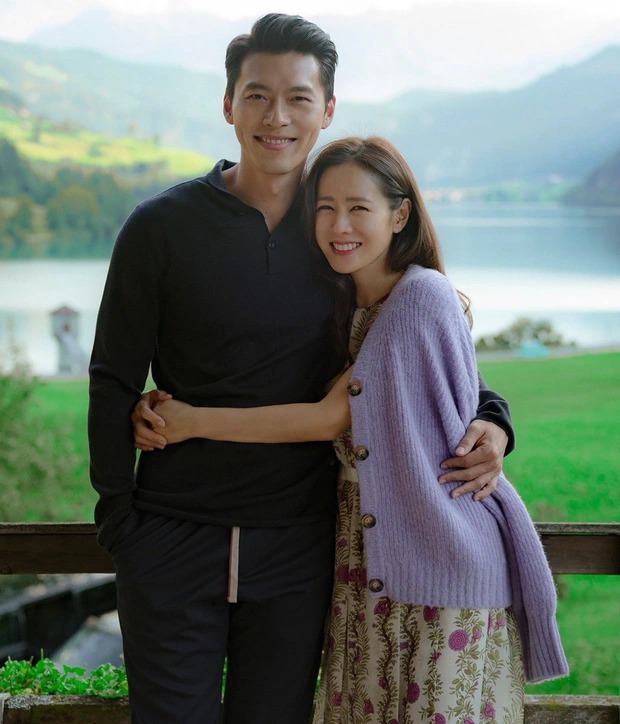  Son Ye Jin lần đầu xuất hiện công khai bên Hyun Bin sau tin ly hôn, hành động của ông xã gây chú ý - Ảnh 1.