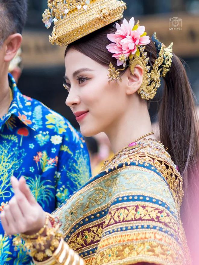 Dàn mỹ nhân Thái hóa Nữ thần Songkran năm nay: Yaya và ngọc nữ lừa đảo 1.600 tỷ quá đẹp nhưng có đọ lại Baifern Pimchanok? - Ảnh 4.