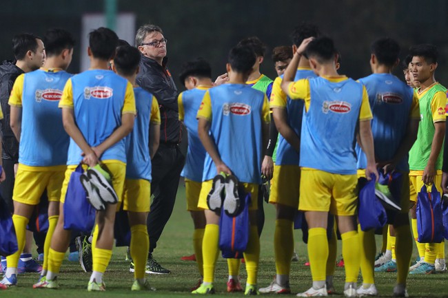 HLV Troussier: ‘Đối thủ SEA Games chỉ ngang cơ, U22 Việt Nam sẽ không thua như Doha Cup’ - Ảnh 2.