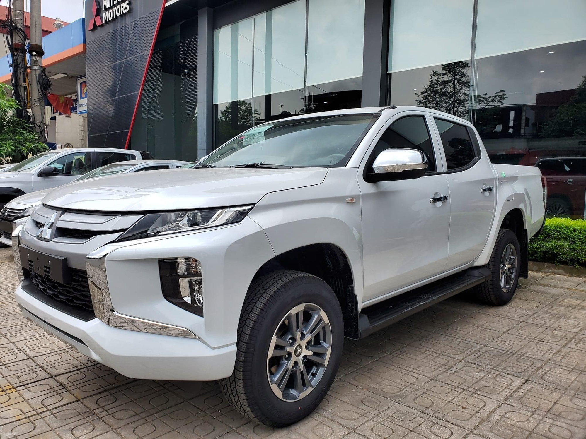 Đại lý giảm giá Mitsubishi Triton hơn 80 triệu đồng: Bản tiêu chuẩn còn 583 triệu rẻ nhất phân khúc nhưng có điều kiện - Ảnh 1.