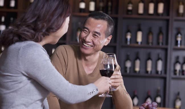 ‘Siêu cường rượu vang Trung Quốc liệu có xuất hiện, khi người dùng trong nước sính ngoại? - Ảnh 1.