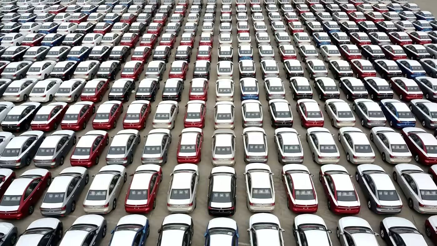 Hàng triệu ô tô có nguy cơ ‘xếp xó’, các hãng ô tô lâu đời đối diện ‘thảm họa’ chỉ từ một động thái của Trung Quốc - Ảnh 1.