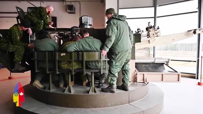 Ngoài Leopard 2, Canada tung ra ba thiết bị mô phỏng huấn luyện lính tăng Ukraine - Ảnh 4.