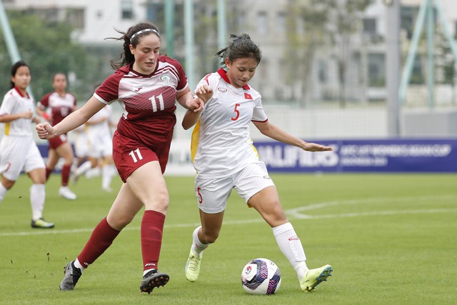 Vòng loại giải châu Á: Việt Nam đại thắng 5-0, gây sức ép lên đối thủ nặng ký - Ảnh 2.