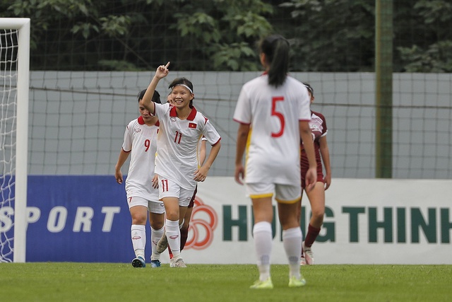 Vòng loại giải châu Á: Việt Nam đại thắng 5-0, gây sức ép lên đối thủ nặng ký - Ảnh 1.