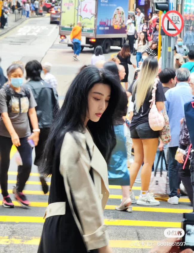 Thêm loạt ảnh Phạm Băng Băng tại Hong Kong (Trung Quốc): Không góc chết, đẹp bất chấp gió thổi tóc rối bời - Ảnh 7.