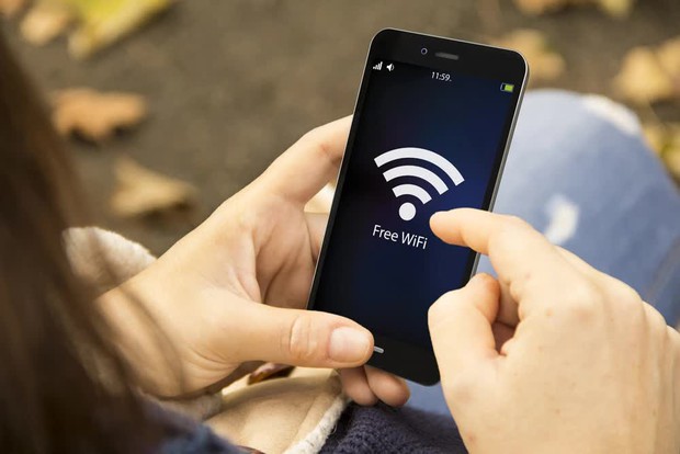 Cảnh báo quan trọng mùa du lịch: Nguy cơ mất tiền khi chuyển khoản bằng Wi-Fi công cộng và cách để kết nối an toàn - Ảnh 7.