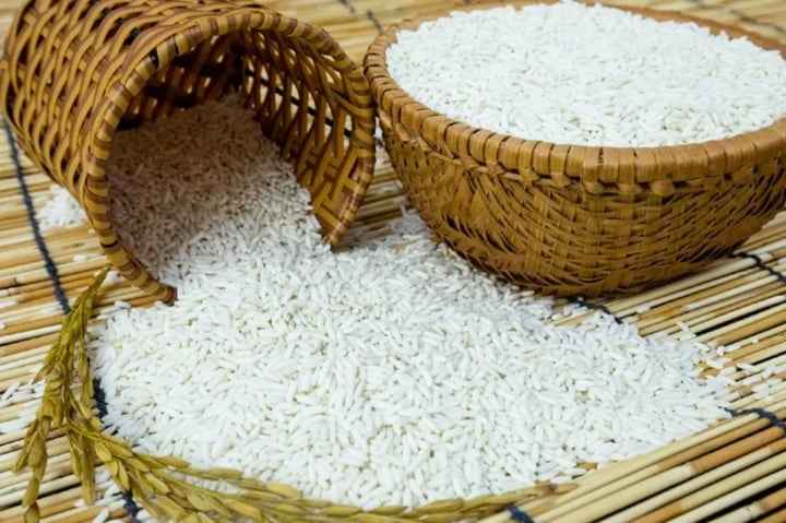 Đặt thùng gạo nhớ nguyên tắc ‘2 kín – 1 đầy’